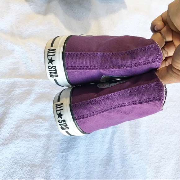 SOLD Converse Lavender Purple High Top Canvas - Picture 3 of 5